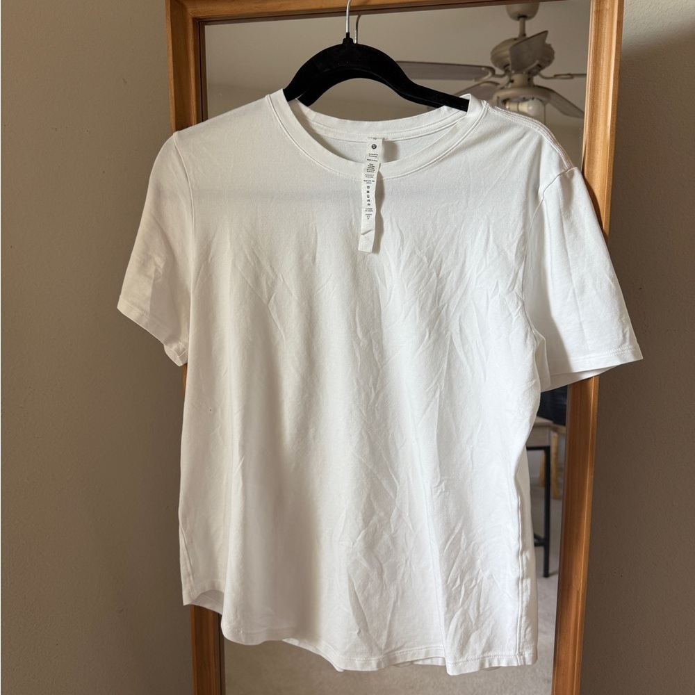 lululemon White Short Sleeve Tee